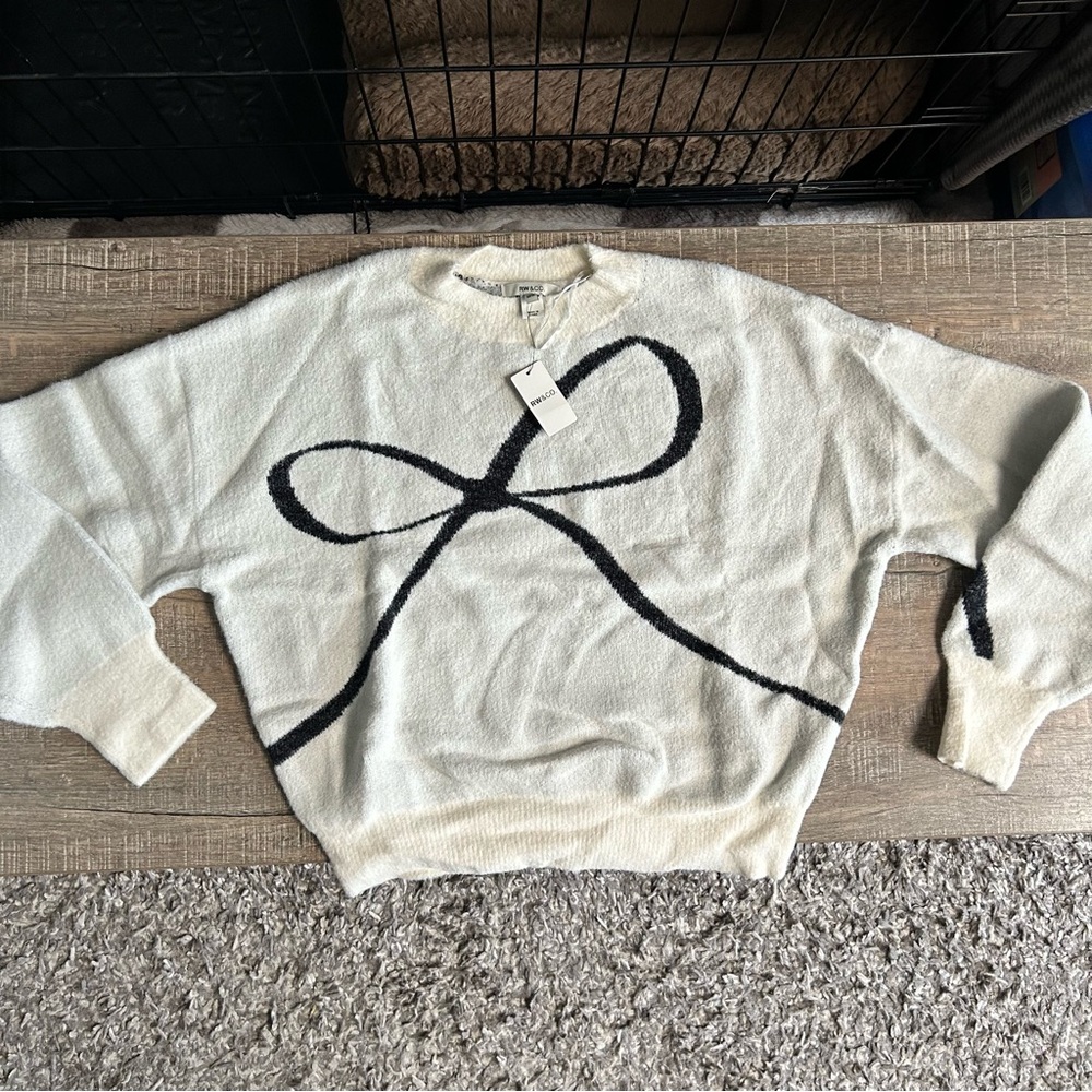 RW&CO Crew Neck Bow Sweater